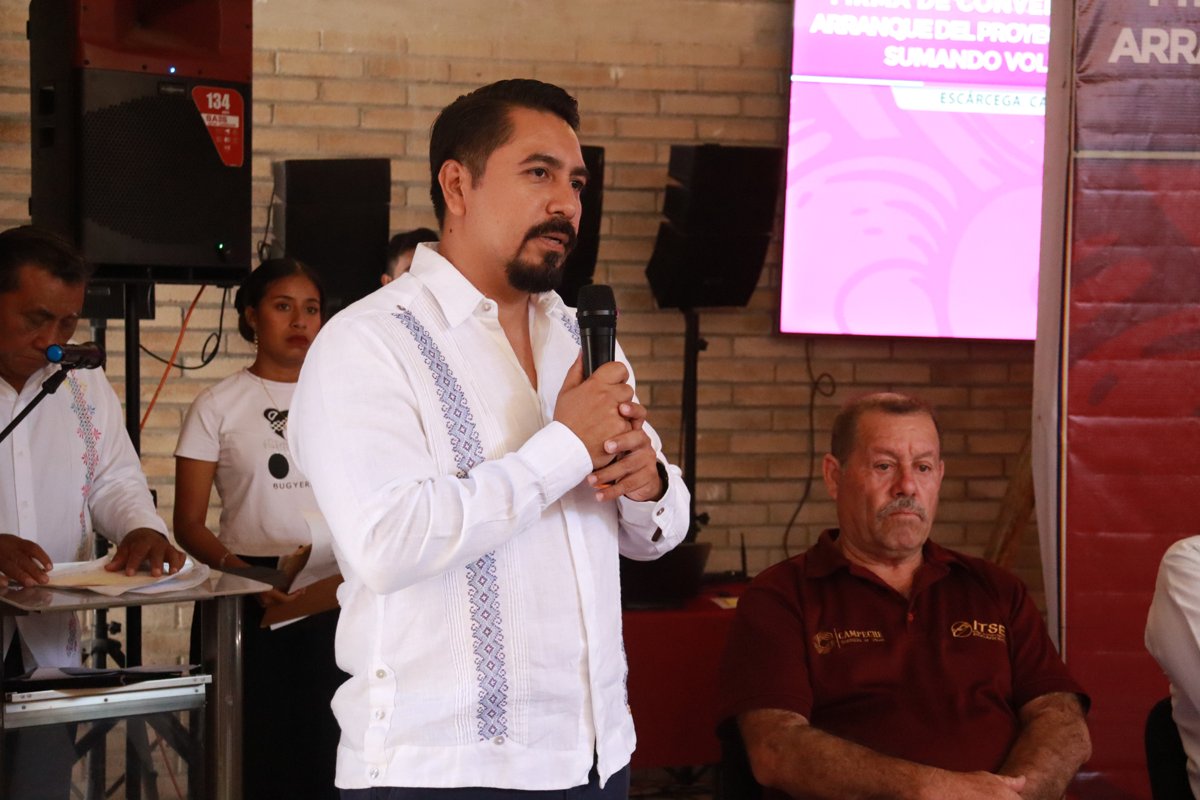 IEEA FIRMA CONVENIO CON MUNICIPIO DE ESCÁRCEGA POR LA EDUCACIÓN