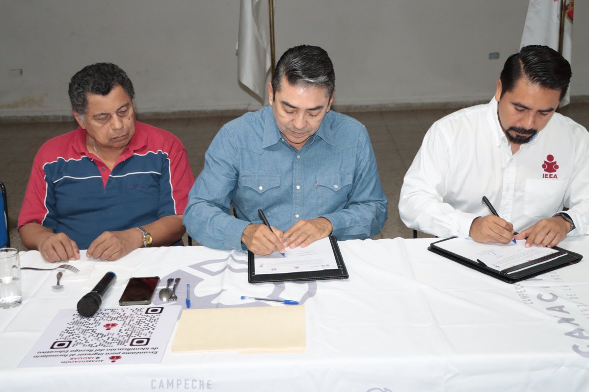 FIRMA DE CONVENIO DE COORDINACIÓN ENTRE EL INSTITUTO ESTATAL DE LA EDUCACIÓN PARA LOS ADULTOS DEL ESTADO DE CAMPECHE Y LA CÁMARA NACIONAL DE LA INDUSTRIA DE TRANSFORMACIÓN