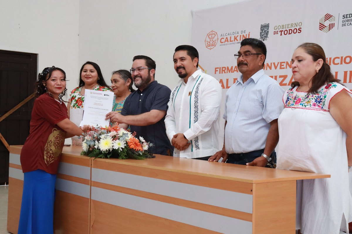 CALKINÍ SE UNE A LA LUCHA POR LA ALFABETIZACIÓN DEL IEEA CAMPECHE