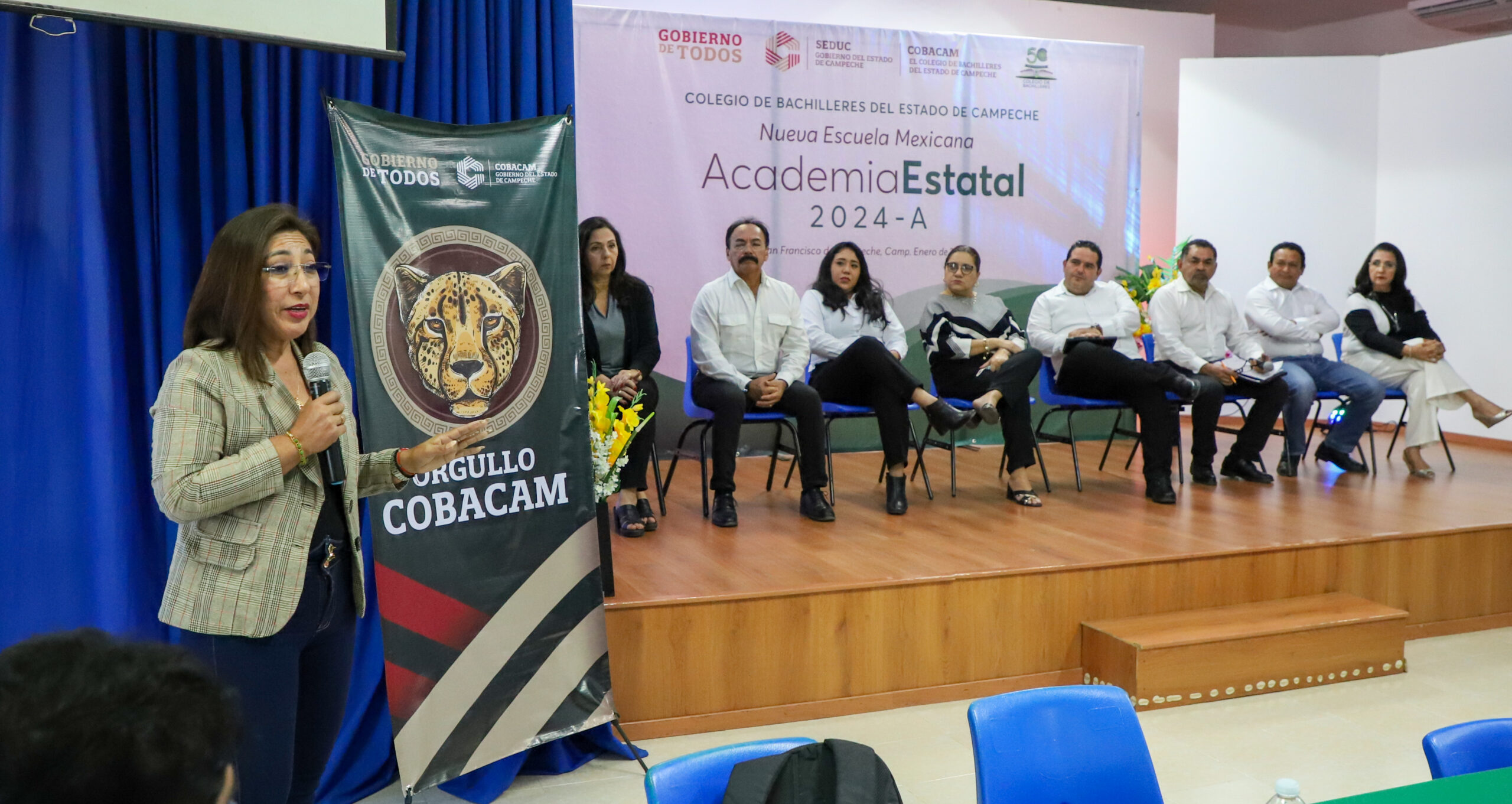 DOCENTES DEL COBACAM REALIZAN PRODUCTOS ACADÉMICOS PARA FORTALECER EL TRABAJO EN EL AULA