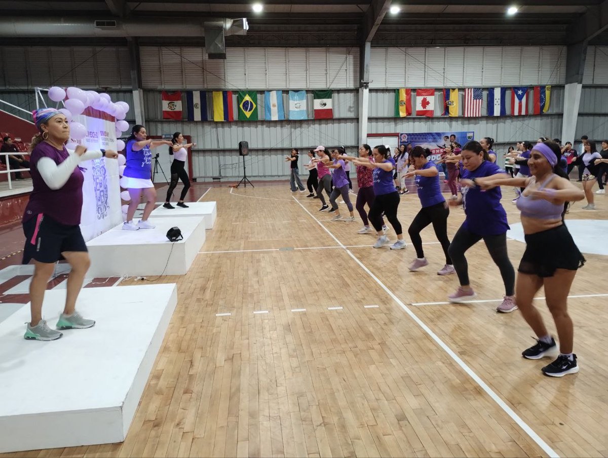 REALIZAN CLASE FITNESS Y DEFENSA PERSONAL, POR LAS MUJERES