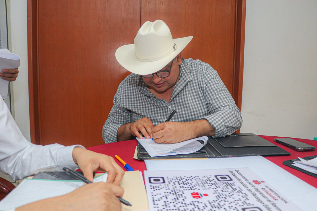 FIRMA IEEA ALIANZA CON AYUNTAMIENTO DE CANDELARIA A FAVOR DE LA EDUCACIÓN PARA LOS JÓVENES Y ADULTOS