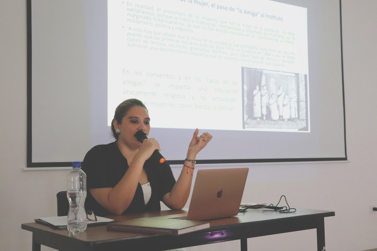 APCEC CONCLUYE ACTIVIDADES POR EL MES DE LA MUJER CON CONFERENCIA SOBRE MAESTRAS, ESCRITORAS Y FEMINISTAS DEL SIGLO XIX
