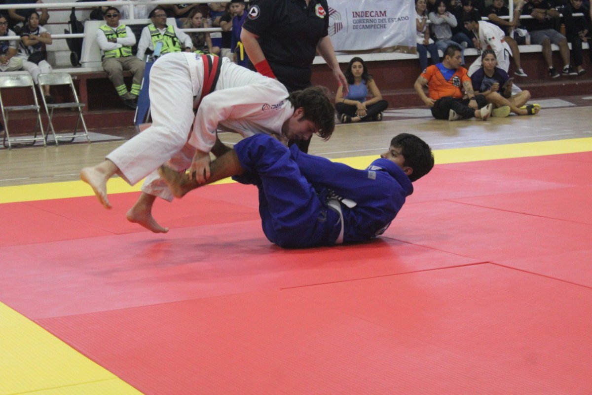 ÉXITO TOTAL EN EL REGIONAL ZONA SUR DE JIU JITSU MODALIDADES GI Y NOGI; RÉCORD DE PARTICIPACIÓN