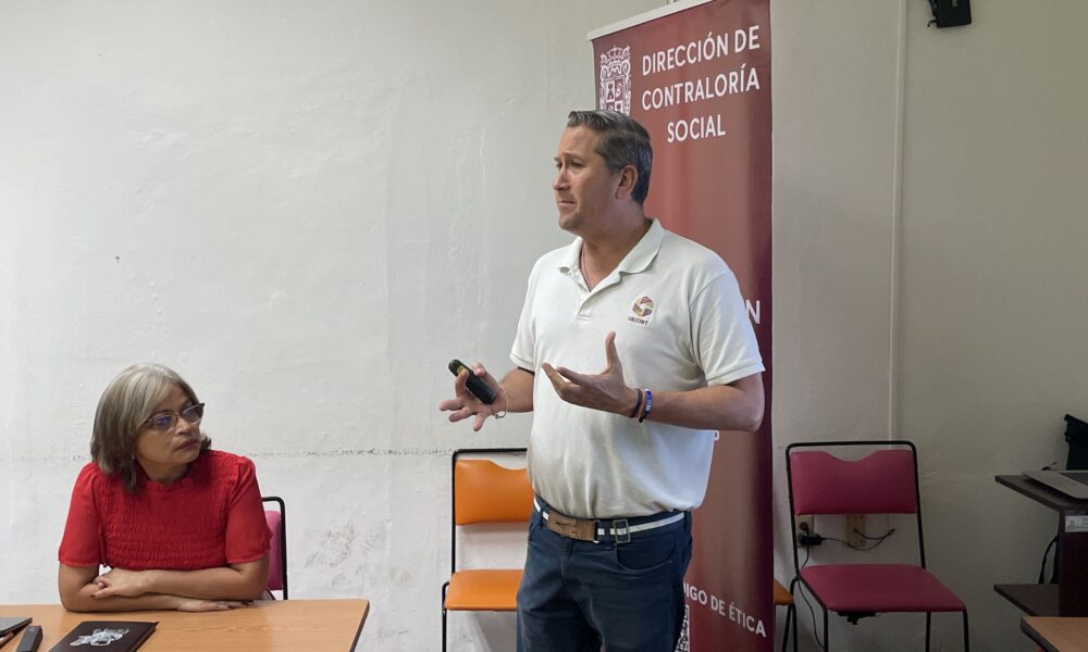 CAPACITAN A SERVIDORES PÚBLICOS QUE INTEGRAN LOS COMITÉS DE ÉTICA