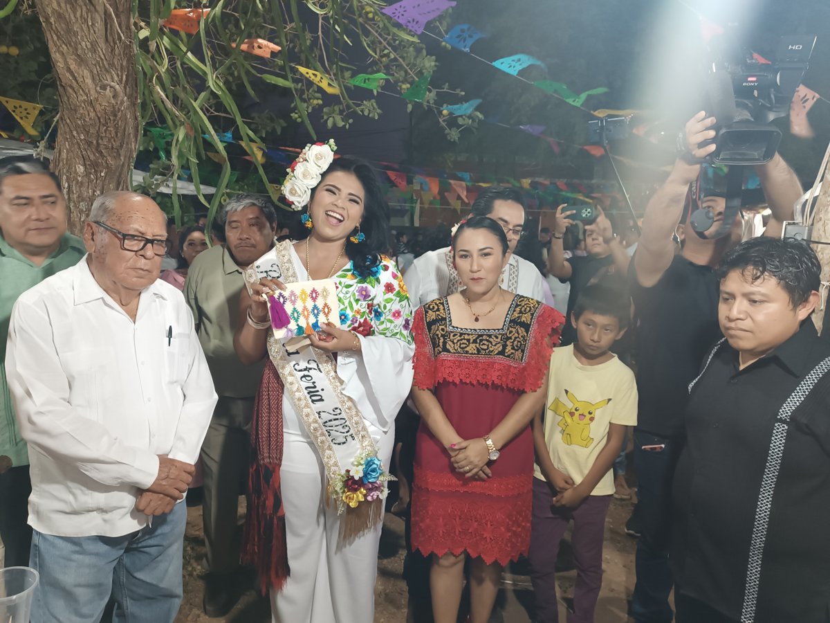 ICAT ACCIÓN MÓVIL DE TENABO PRESENTE EN LA INAGURACIÓN DE LA FERIA ARTESANAL DEL MUNICIPIO DE TENABO