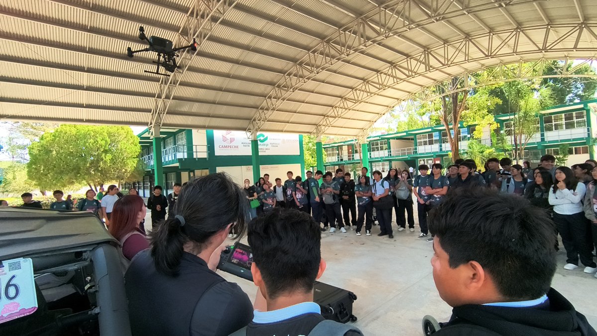 CONFERENCIA INFORMATIVA Y DEMOSTRATIVA EN EL COLEGIO NACIONAL DE EDUCACIÓN PROFESIONAL TÉCNICA (CONALEP - CAMPECHE)