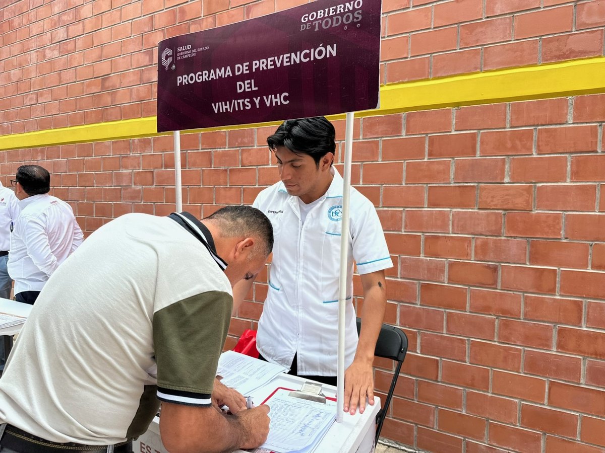 LLEGA SALUD EN TU BARRIO AL MERCADO DEL CHECHÉN EN CARMEN