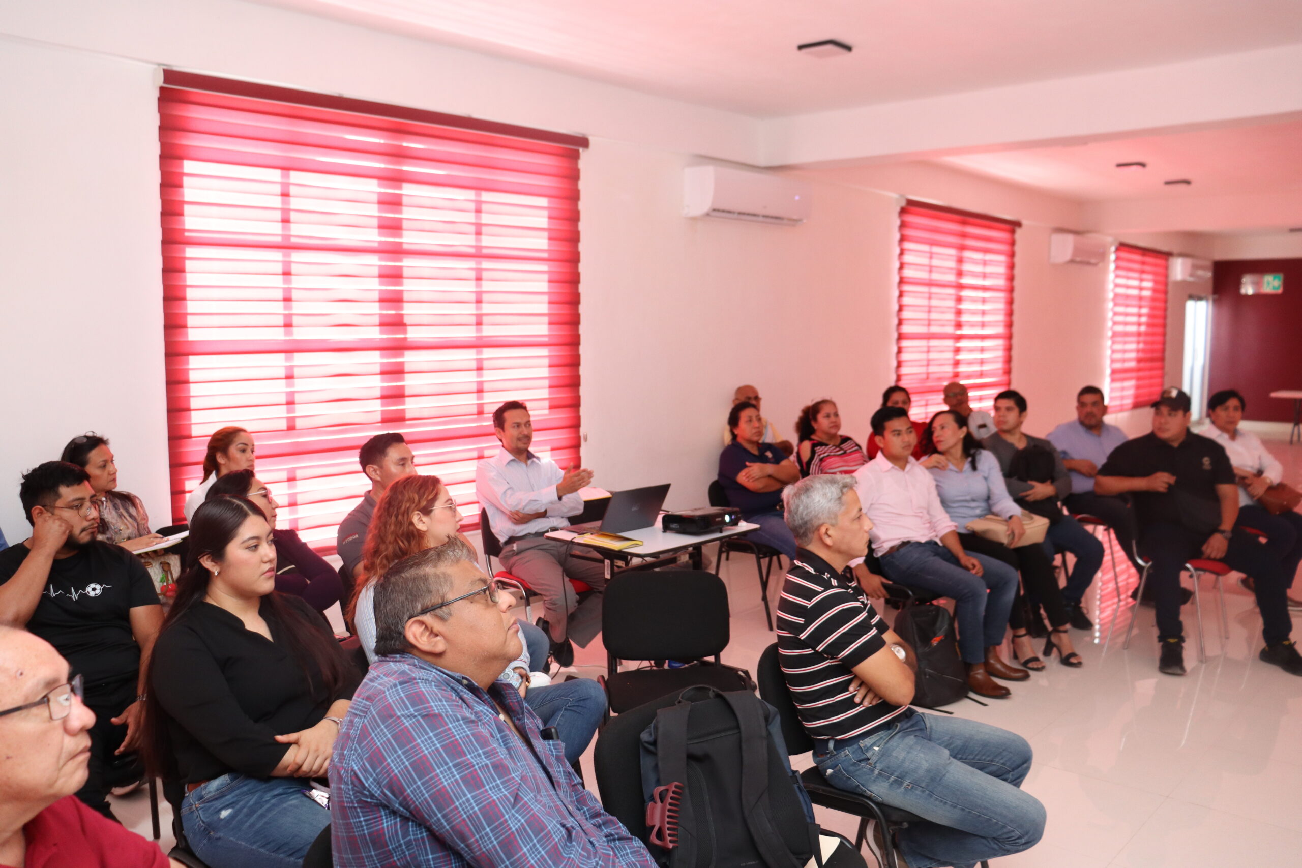 SECONT CAPACITA EN GESTIÓN ARCHIVÍSTICA
