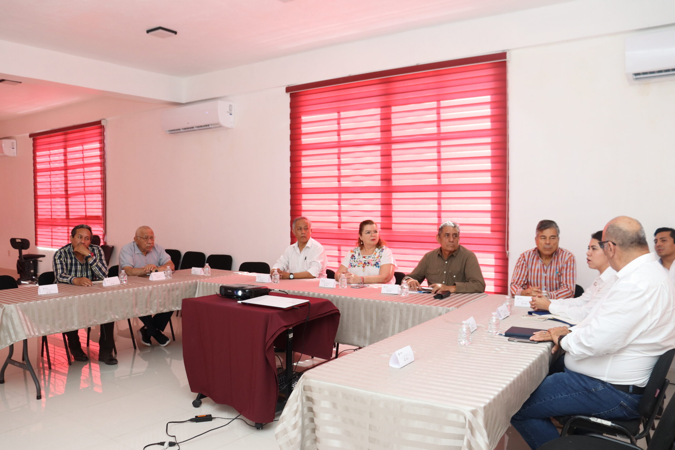 CAMPECHE ACTIVA COMITÉ DE DONACIONES Y CENTROS DE ACOPIO PARA GARANTIZAR TRANSPARENCIA EN AYUDA A AFECTADOS