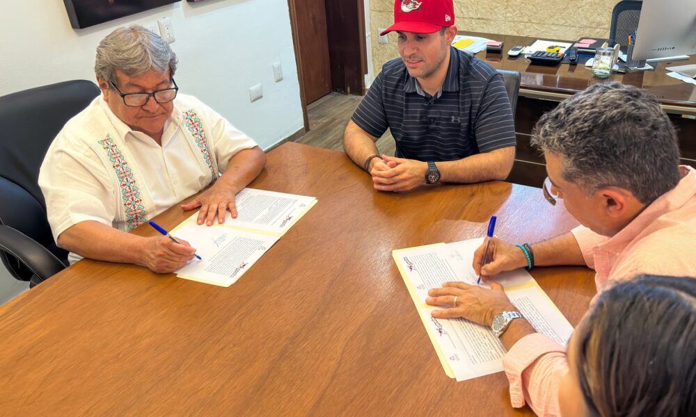 FIRMA DE CONVENIO ENTRE ISSSTECAM Y PIRATAS DE CAMPECHE