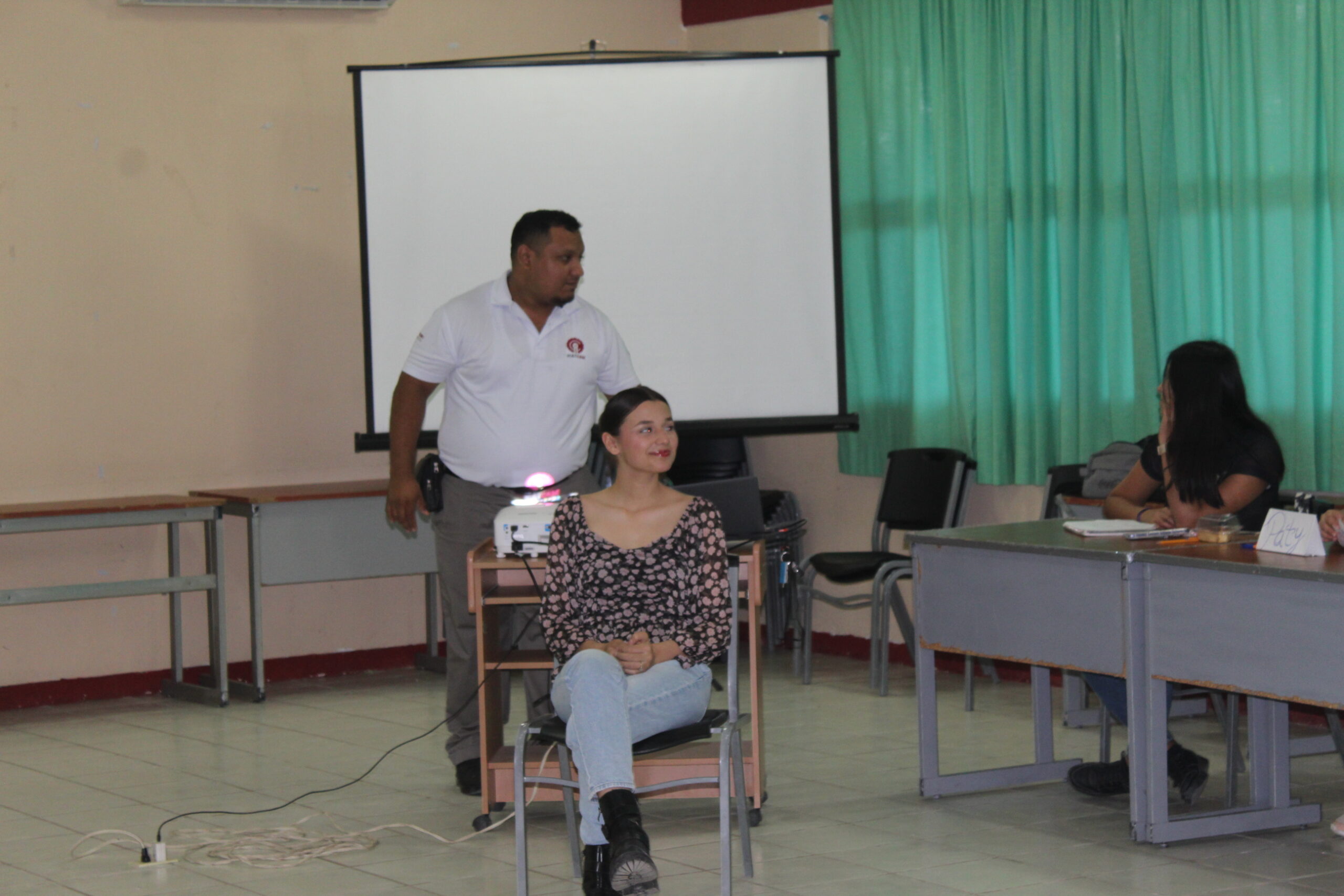 REACTIVACIÓN DE LOS CURSOS DEL PROGRAMA WHAT’S UP ENGLISH, EN EL ICAT PLANTEL CANDELARIA