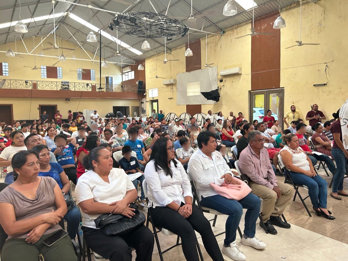 ENTREGA DE BECAS EN SEYBAPLAYA REAFIRMA EL COMPROMISO CON LA EDUCACIÓN DE LAS Y LOS CAMPECHANOS