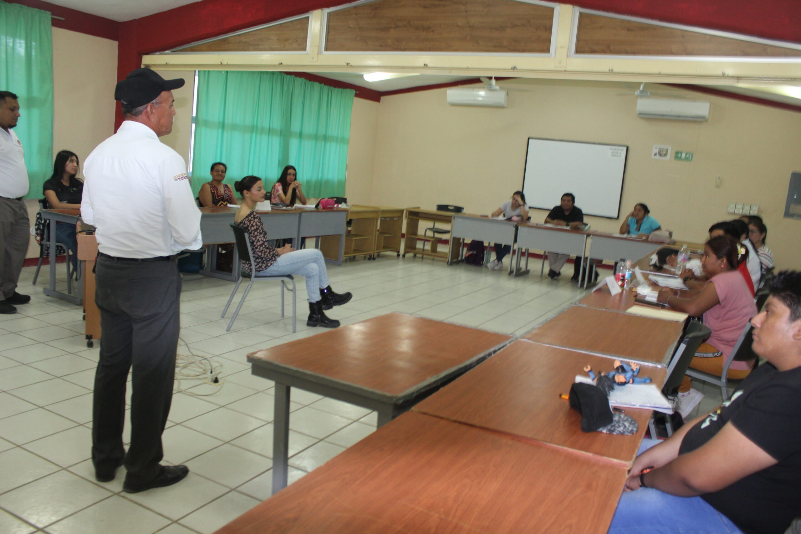 REACTIVACIÓN DE LOS CURSOS DEL PROGRAMA WHAT’S UP ENGLISH, EN EL ICAT PLANTEL CANDELARIA