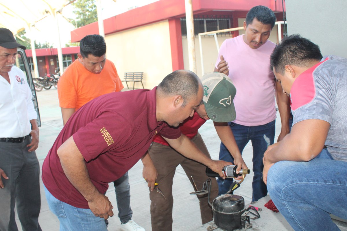 APERTURA DE LA RUTA DE APRENDIZAJE EN AUXILIAR TÉCNICO EN AIRE ACONDICIONADO RESIDENCIAL DEL ICAT PLANTEL CANDELARIA