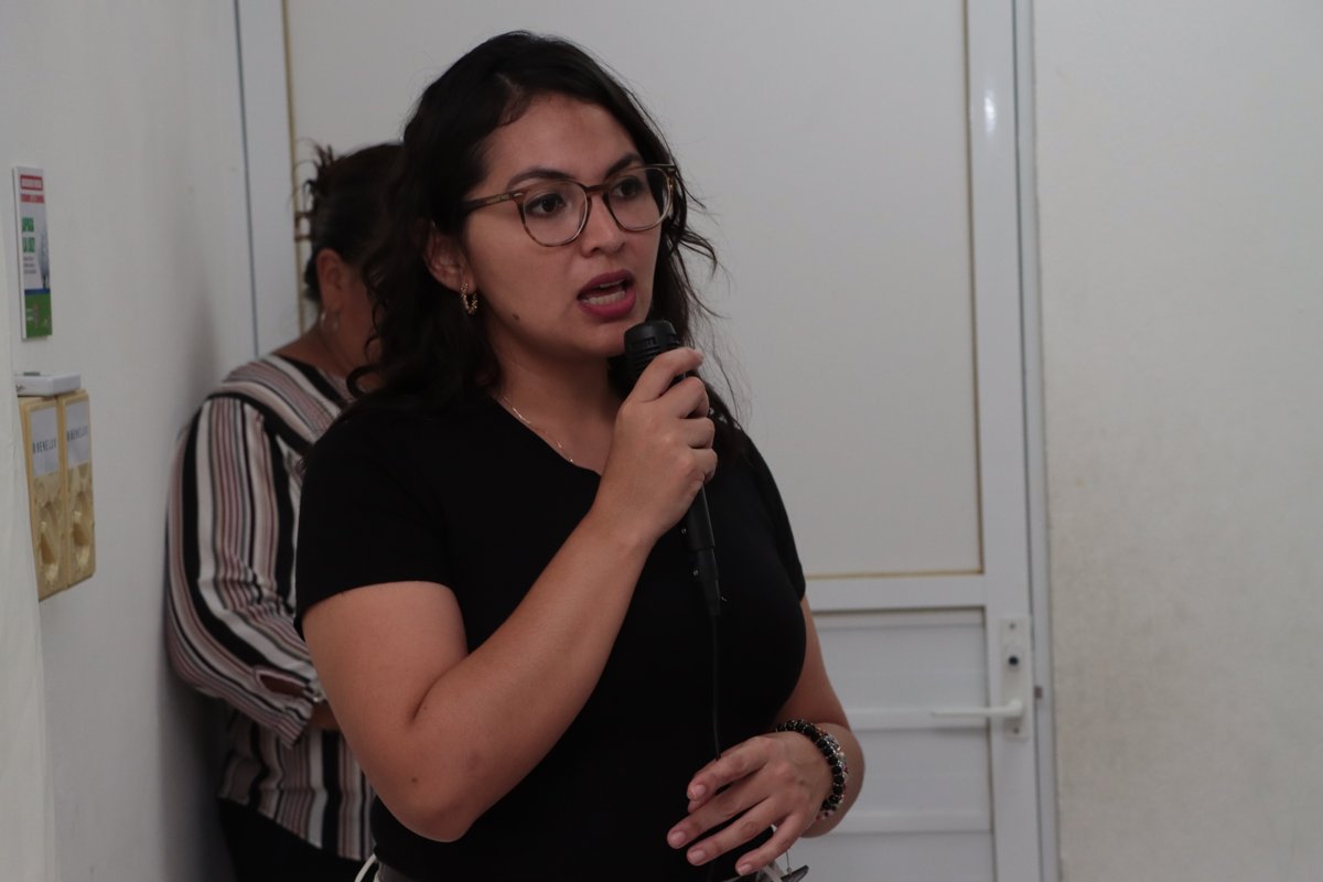 ENTREGA DE CERTIFICADOS DE NIVEL PRIMARIA Y SECUNDARIA EN EL CENTRO DE DESARROLLO COMUNITARIO DE LINDAVISTA