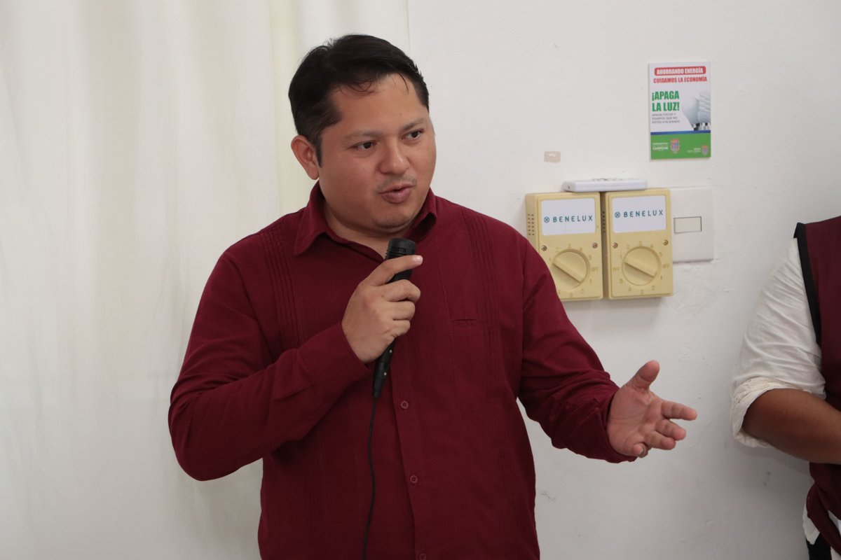 ENTREGA DE CERTIFICADOS DE NIVEL PRIMARIA Y SECUNDARIA EN EL CENTRO DE DESARROLLO COMUNITARIO DE LINDAVISTA