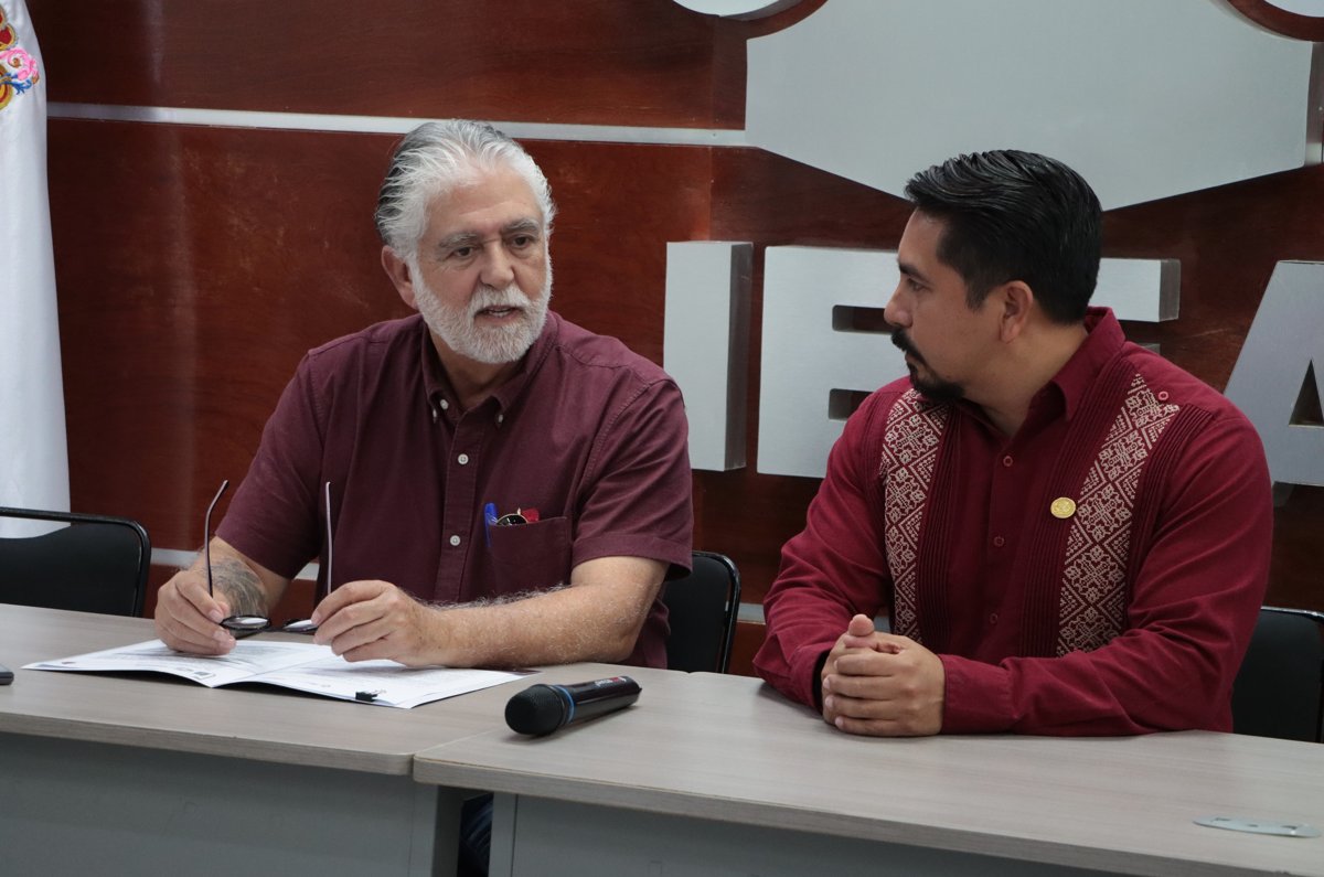 FIRMA DE CONVENIO DE COLABORACIÓN ENTRE EL INSTITUTO ESTATAL DE LA EDUCACIÓN PARA LOS ADULTOS Y LA SECRETARÍA DE DESARROLLO AGROPECUARIO