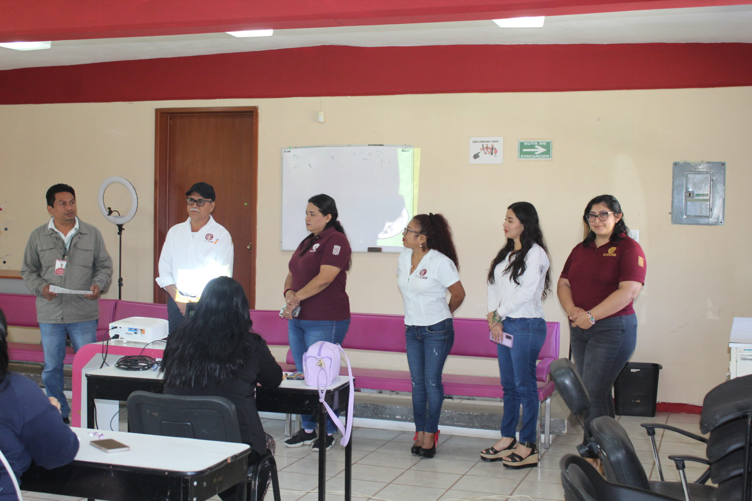 APERTURA DE LOS CURSOS "RUTAS DE APRENDIZAJE" EN ESTILISMO EN EL ICAT PLANTEL CANDELARIA