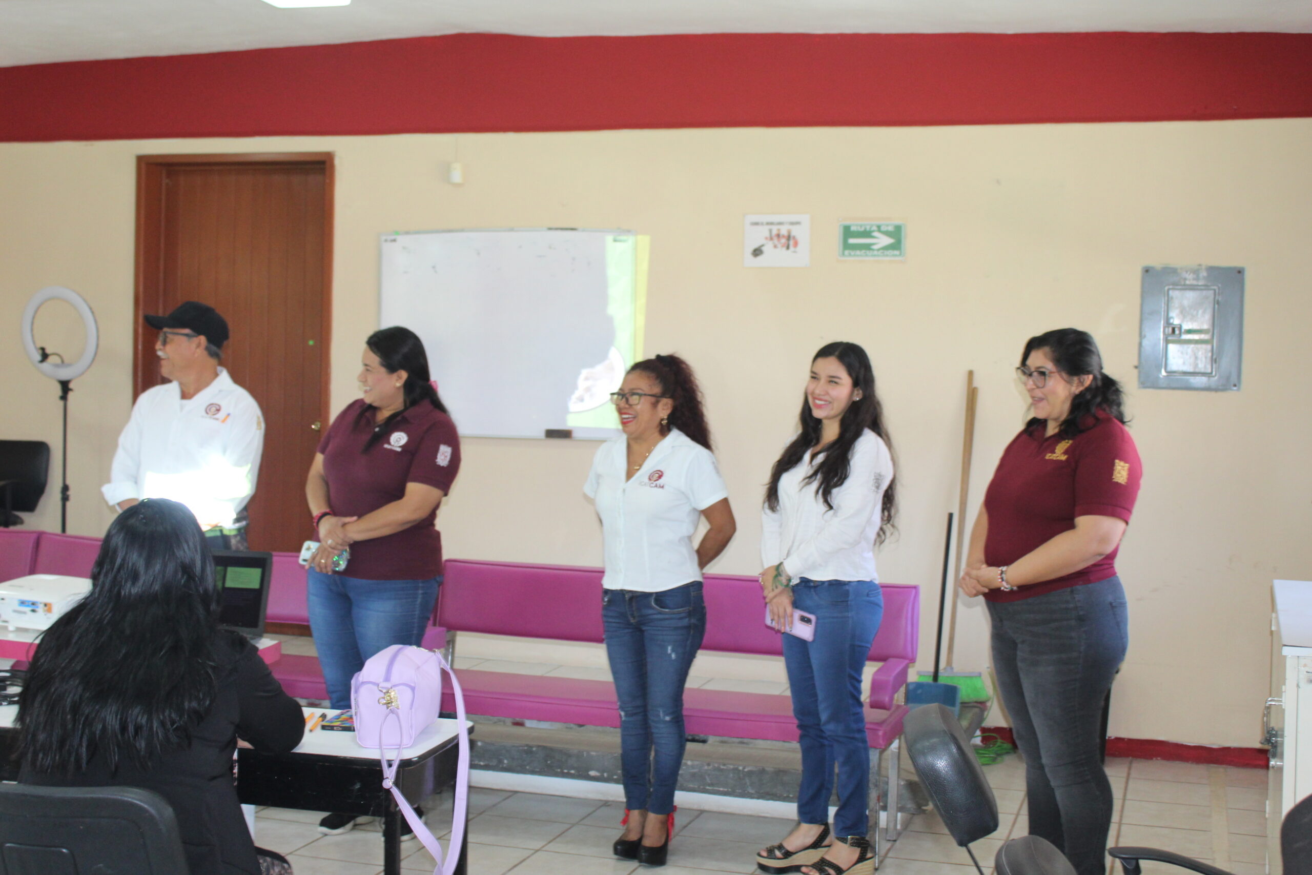 APERTURA DE LOS CURSOS "RUTAS DE APRENDIZAJE" EN ESTILISMO EN EL ICAT PLANTEL CANDELARIA