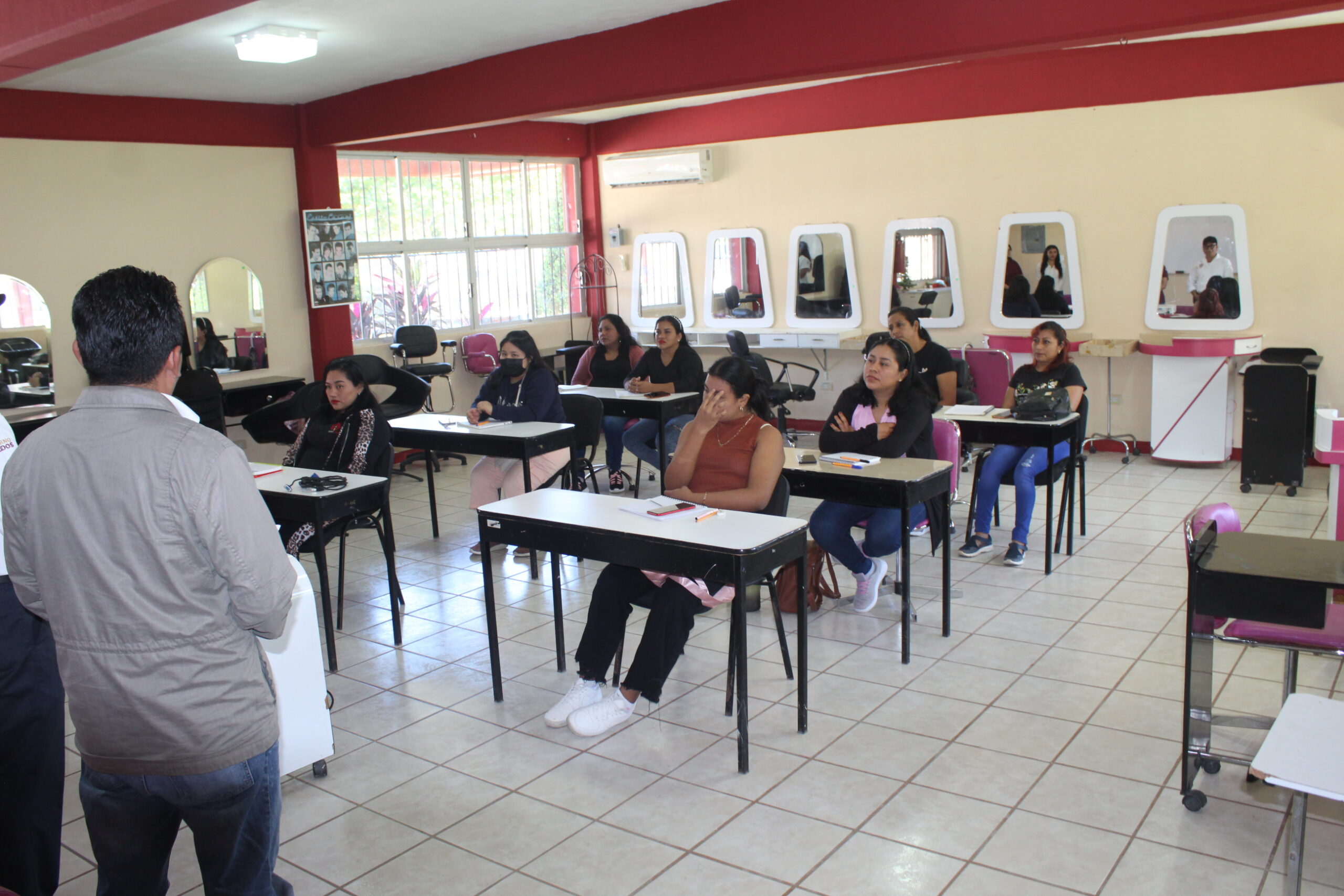 APERTURA DE LOS CURSOS "RUTAS DE APRENDIZAJE" EN ESTILISMO EN EL ICAT PLANTEL CANDELARIA
