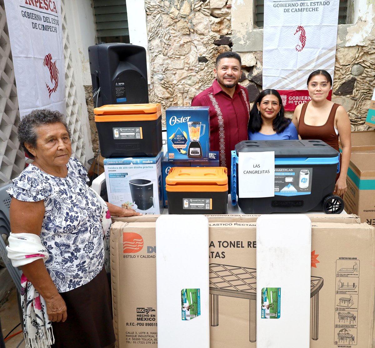 INPESCA ENTREGA APOYOS A MUJERES TRANSFORMADORAS Y PESCADORES