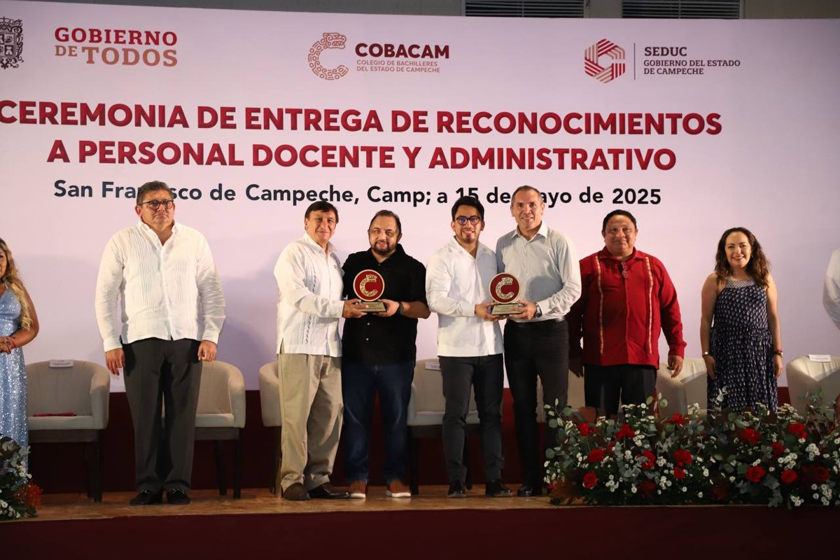 COBACAM CELEBRA Y RECONOCE A TRABAJADORES CON 20, 25 Y 30 AÑOS DE SERVICIO