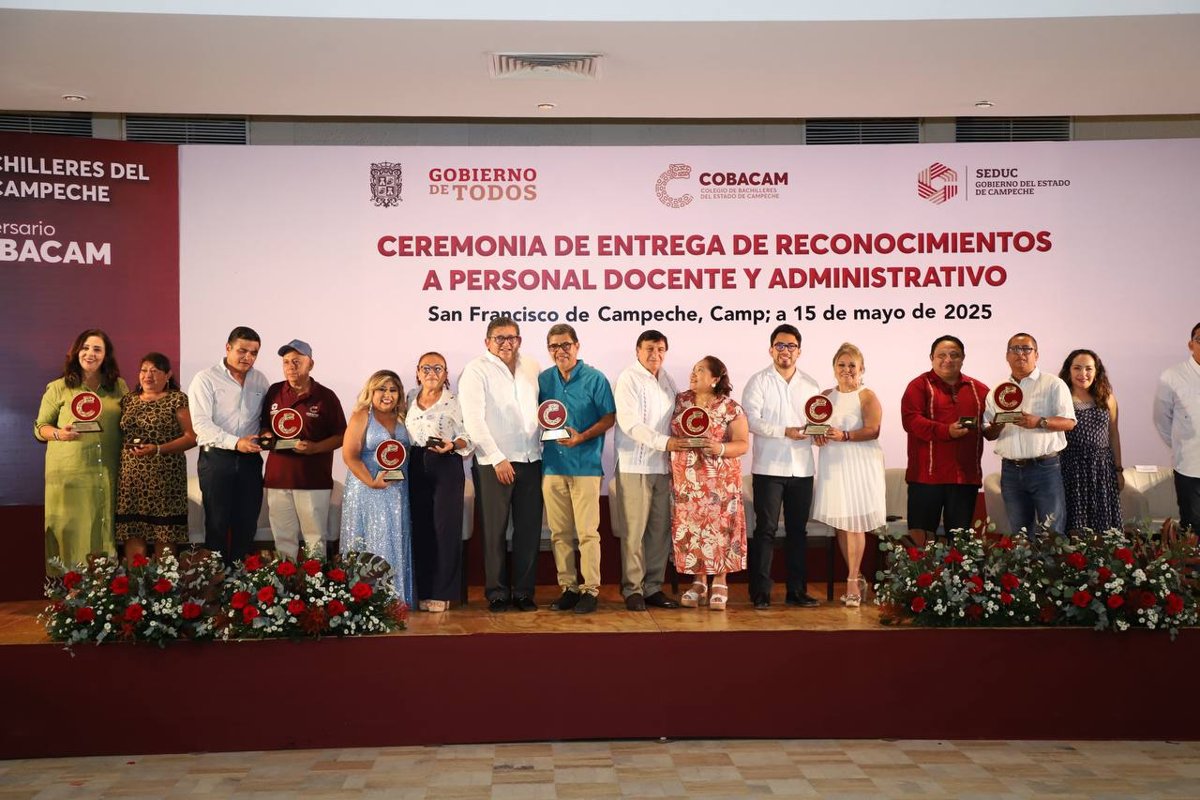 COBACAM CELEBRA Y RECONOCE A TRABAJADORES CON 20, 25 Y 30 AÑOS DE SERVICIO