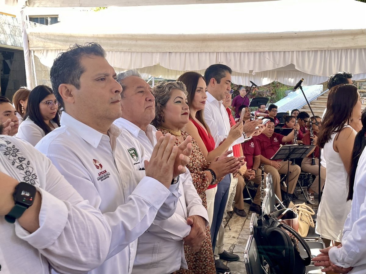 MTRA. KARLA BEATRIZ CHUC ESTRELLA ASISTE AL 165 ANIVERSARIO DEL CONGRESO CONSTITUYENTE DE CAMPECHE