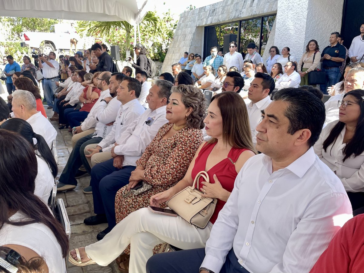 MTRA. KARLA BEATRIZ CHUC ESTRELLA ASISTE AL 165 ANIVERSARIO DEL CONGRESO CONSTITUYENTE DE CAMPECHE