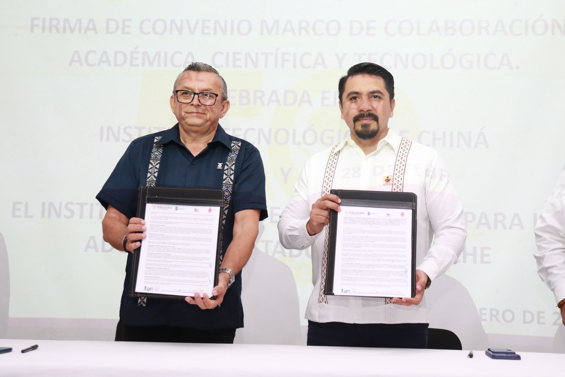 IEEA FIRMA CONVENIO DE ALFABETIZACIÓN CON TECNOLÓGICO DE CHINÁ