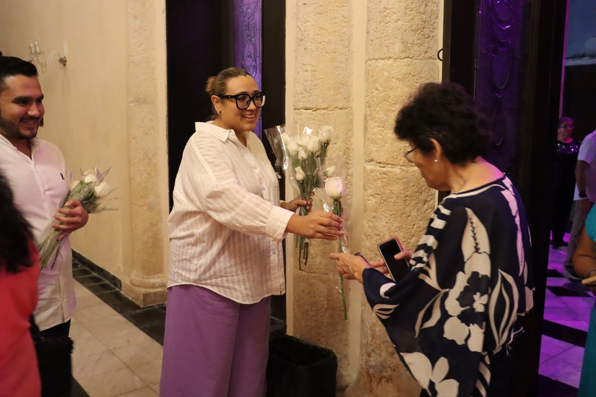 EL TEATRO TORO DESBORDA DE DIVAS EN CONCIERTO DEDICADO A LAS MADRES