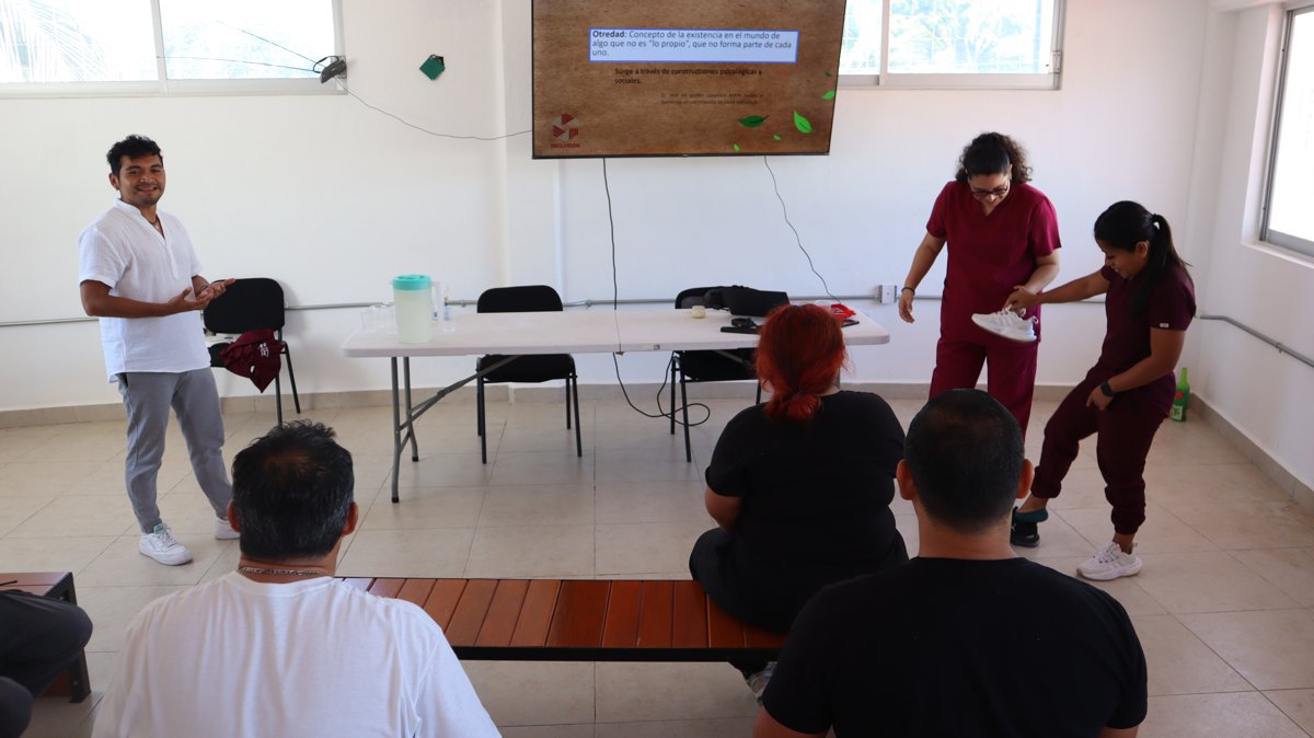 SECRETARÍA DE INCLUSIÓN PROMUEVE EL AUTOCUIDADO Y LA SALUD MENTAL ENTRE EL PERSONAL DEL ALBERGUE A JO´OLNAJ