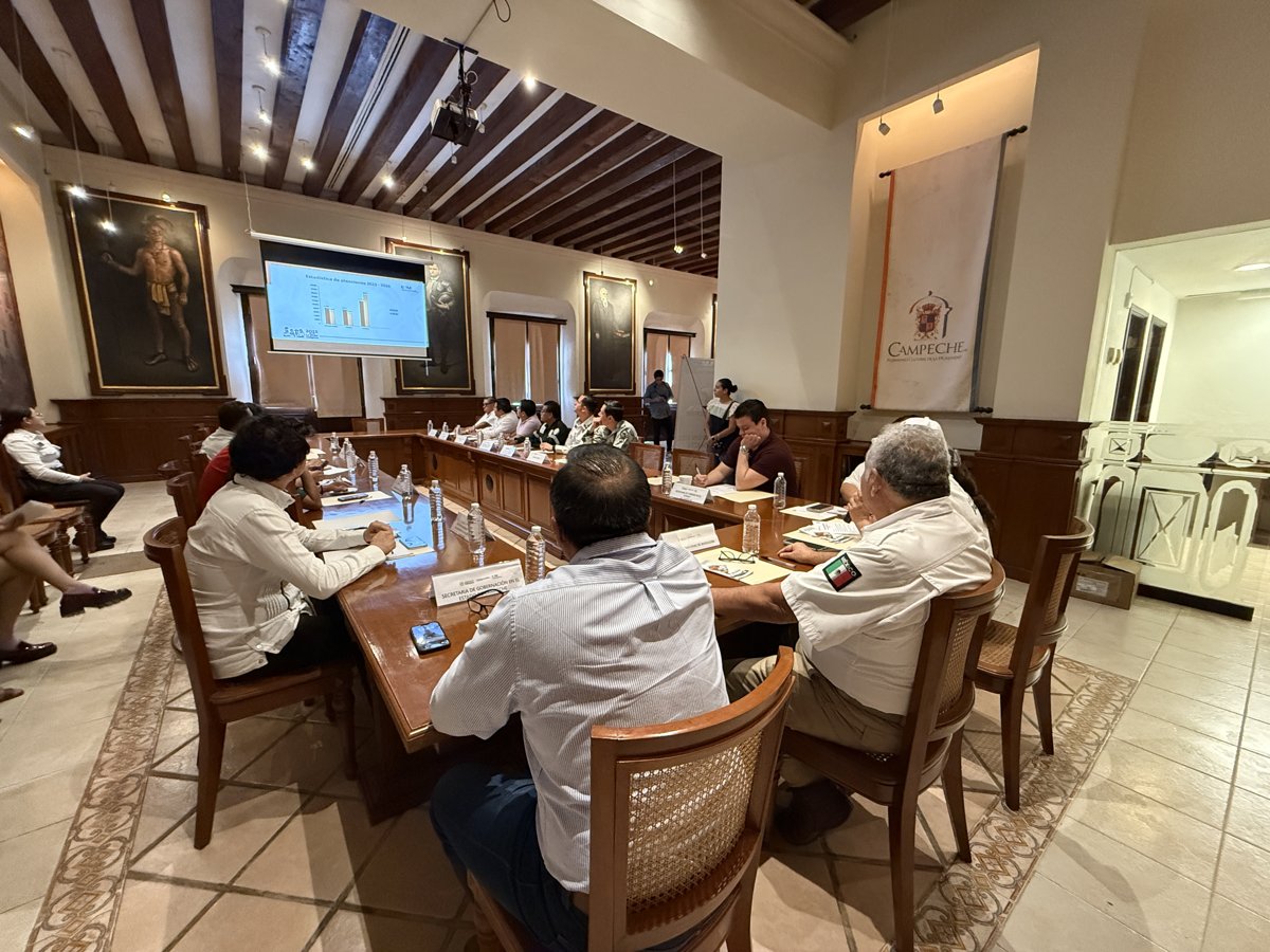 REUNIÓN PARA INSTAURAR EL COMITÉ DE SEMANA SANTA DEL PROGRAMA "HÉROES PAISANOS"