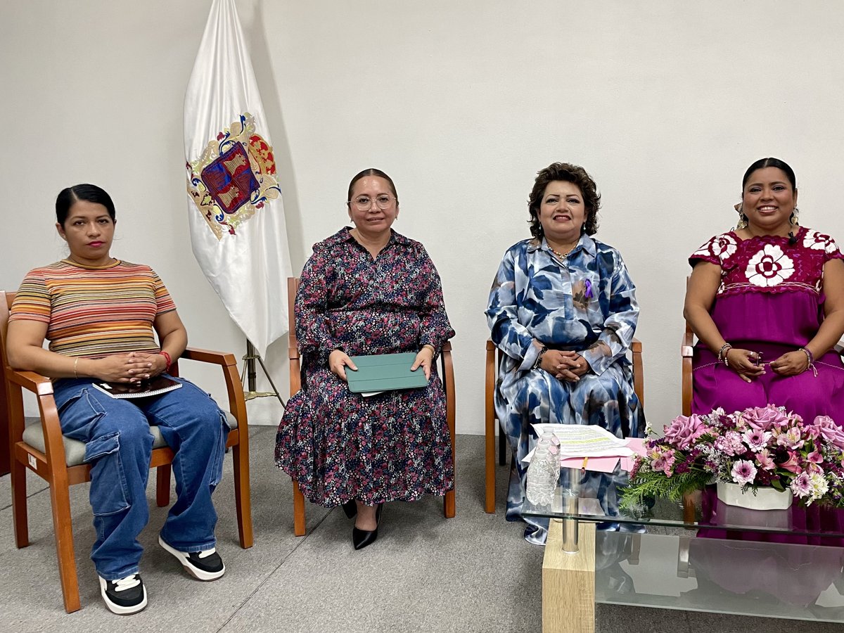 VOZ Y LIDERAZGO EN FAVOR DE LA REINSERCIÓN SOCIAL DE LAS MUJERES