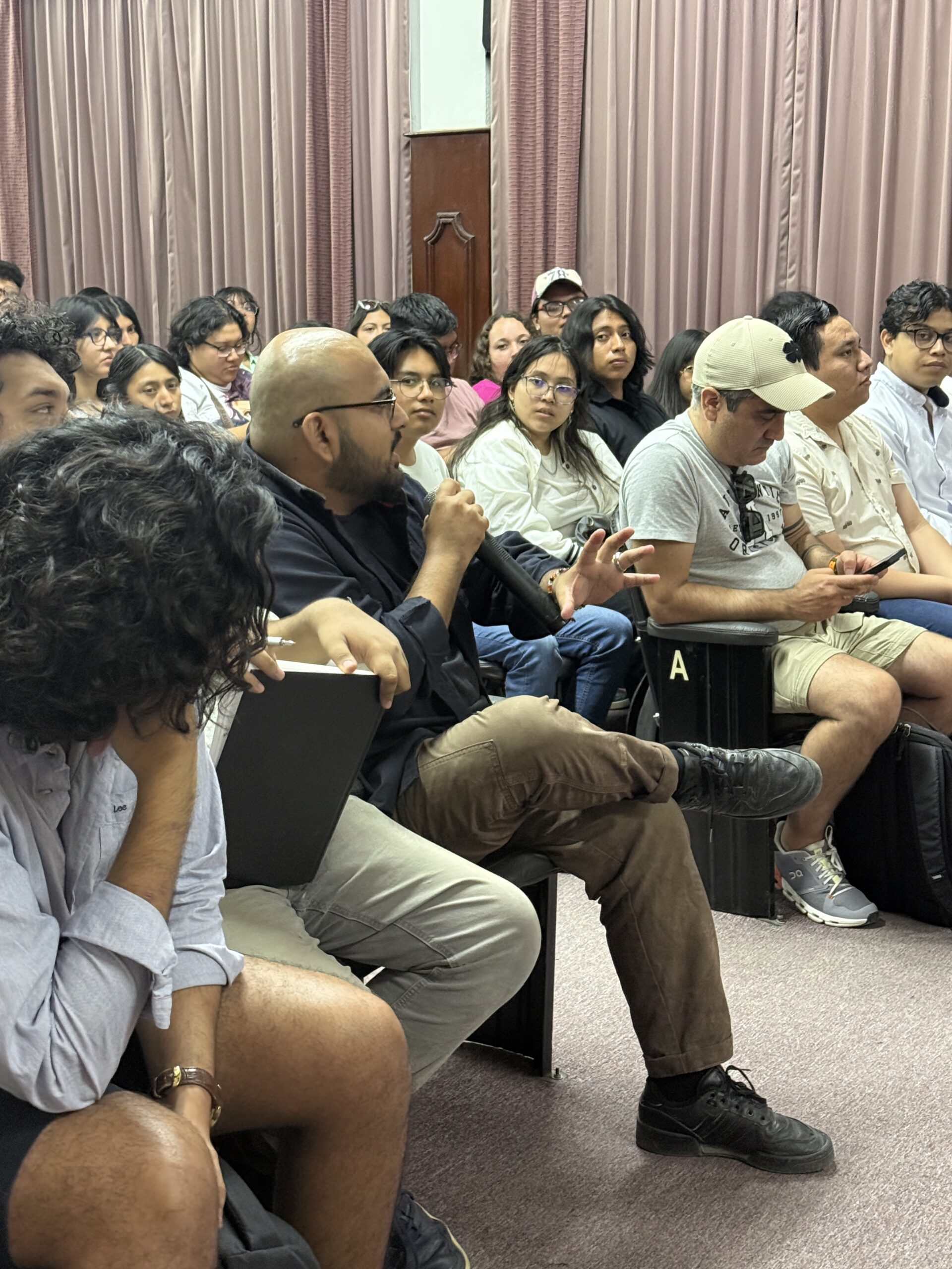 ORGANIZA SECTUR PLÁTICA PARA ESTUDIANTES CON PRODUCTORES DE CINE