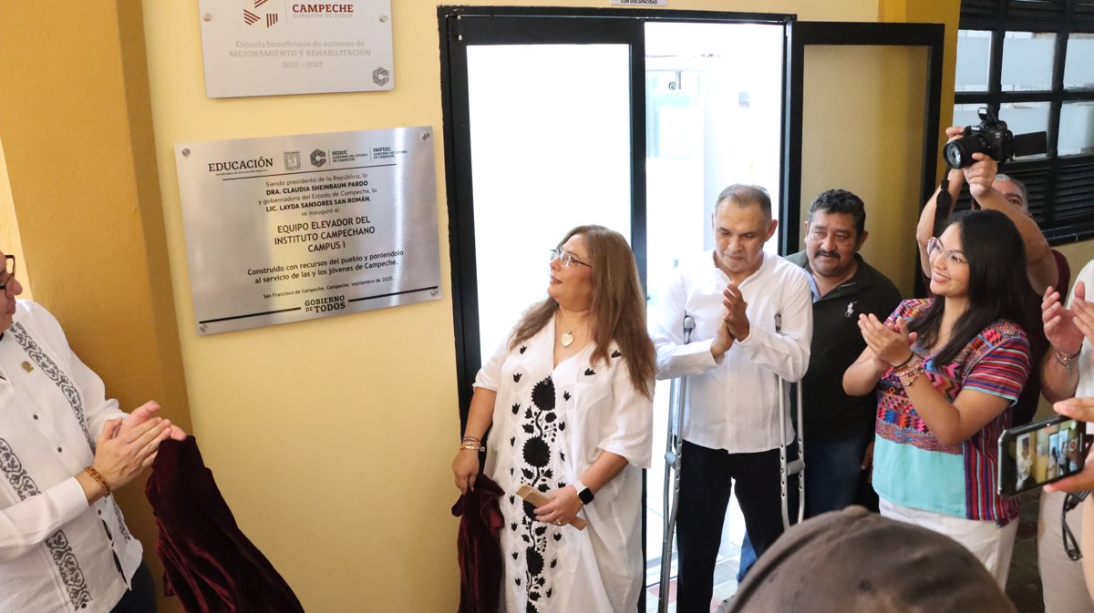 INAUGURAN LA 1ª FERIA DEL LIBRO Y ARTE INCLUSIVA EN EL INSTITUTO CAMPECHANO