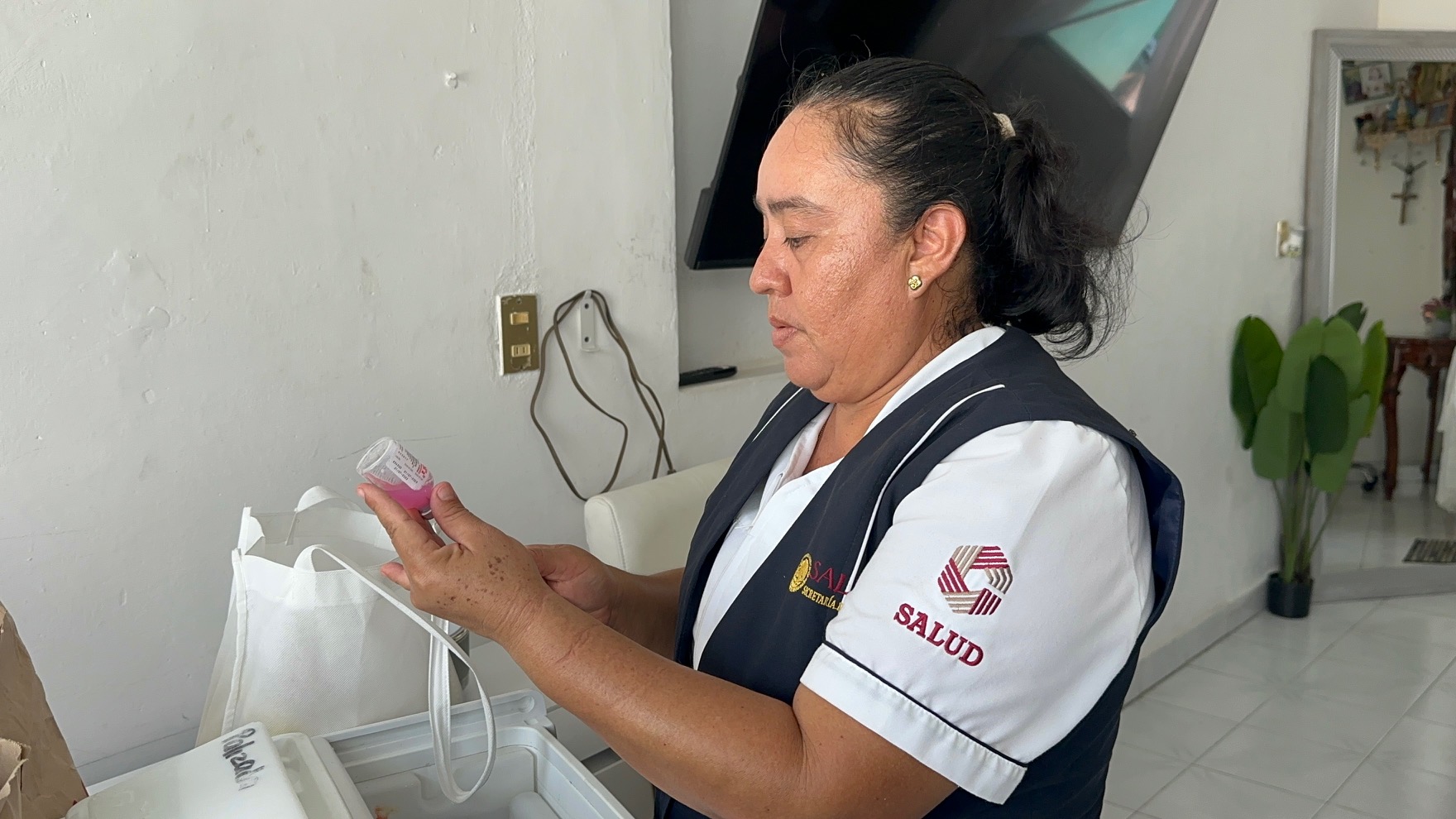 CONTINÚA VACUNACIÓN ANTIRRÁBICA EN CIUDAD DEL CARMEN