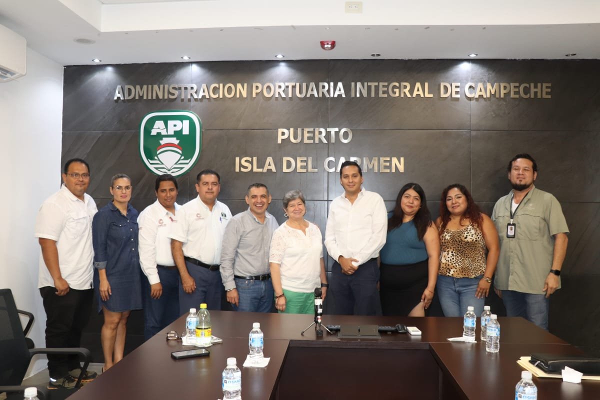 APICAM ENTREGA CESIÓN DE DERECHOS A NUEVA EMPRESA PARA OPERAR EN PUERTO ISLA DEL CARMEN