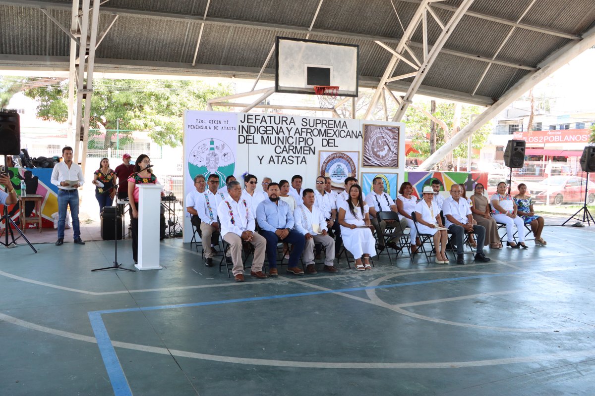 MUJERES QUE GUÍAN CON FUERZA: RECIBEN EL BASTÓN DE MANDO INDÍGENA
