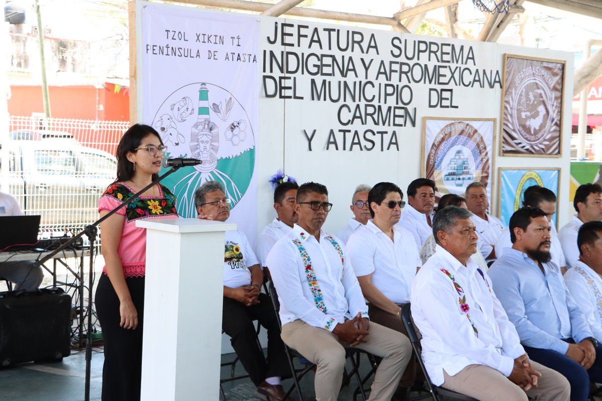 MUJERES QUE GUÍAN CON FUERZA: RECIBEN EL BASTÓN DE MANDO INDÍGENA