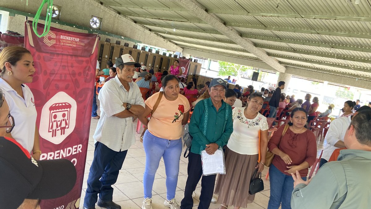 SECRETARÍA DE BIENESTAR ENTREGA APOYOS ECONÓMICOS A ALUMNOS DE EMPRENDIMIENTO DEL ICAT ACCIÓN MÓVIL PALIZADA