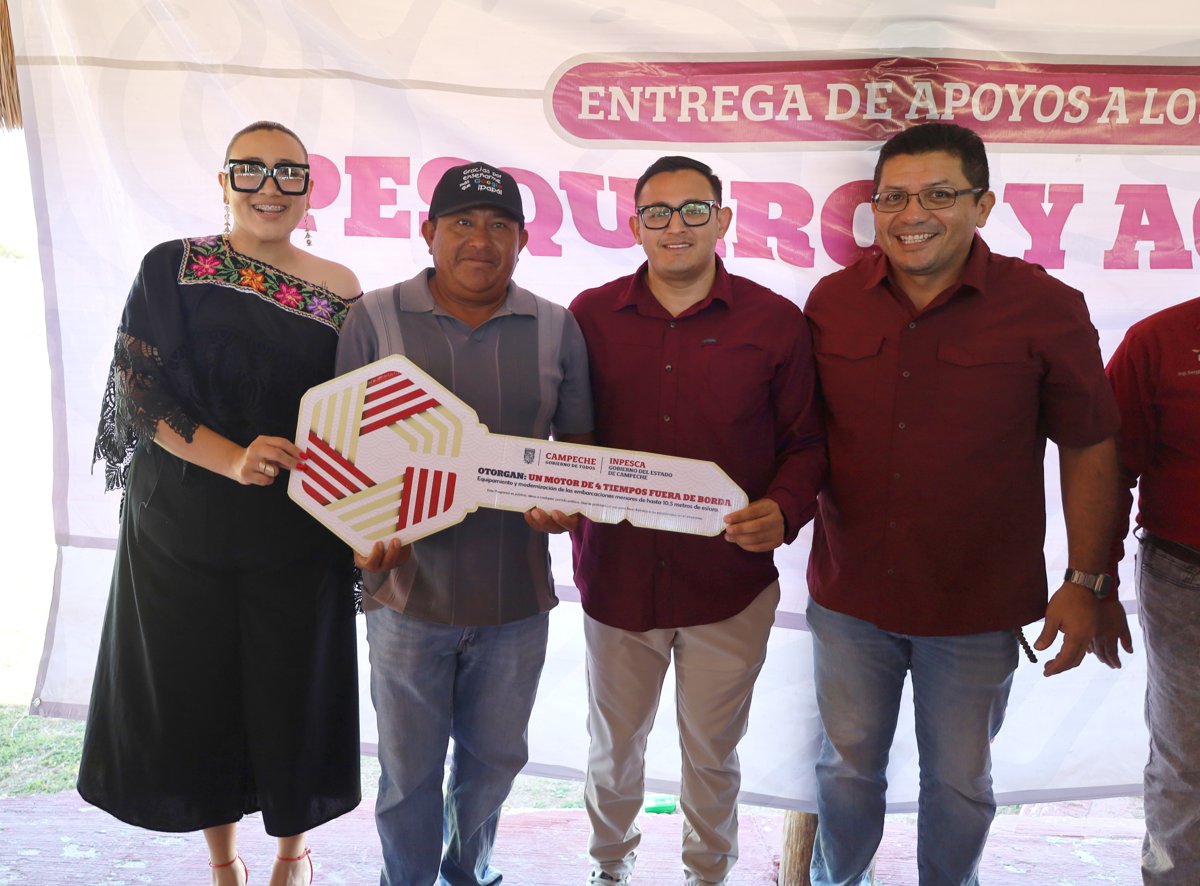 ENTREGA DE APOYOS A PESCADORES EN LERMA