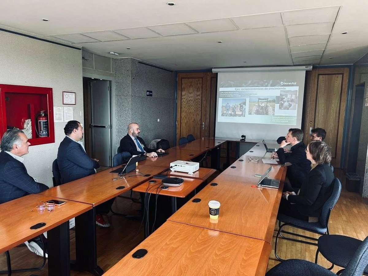 REUNIÓN EN EL SERVICIO ECONÓMICO REGIONAL DE LA EMBAJADA DE FRANCIA EN MÉXICO