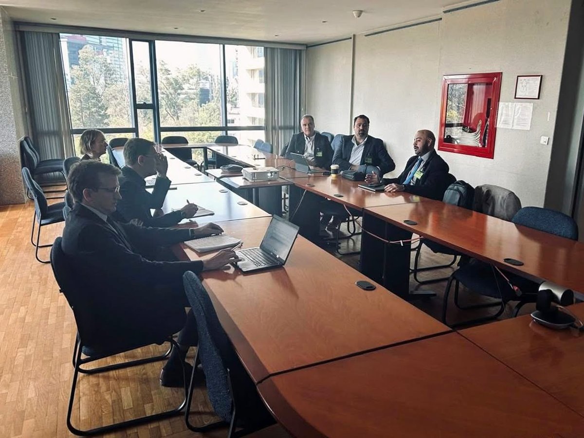 REUNIÓN EN EL SERVICIO ECONÓMICO REGIONAL DE LA EMBAJADA DE FRANCIA EN MÉXICO