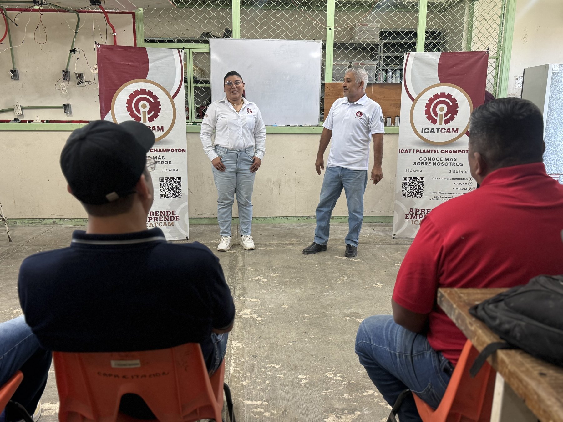 EL ICAT PLANTEL CHAMPOTÓN CELEBRA CON ÉXITO LA FINALIZACIÓN DE LOS CURSOS DE AIRE ACONDICIONADO, REFRIGERACIÓN Y ELECTRICIDAD
