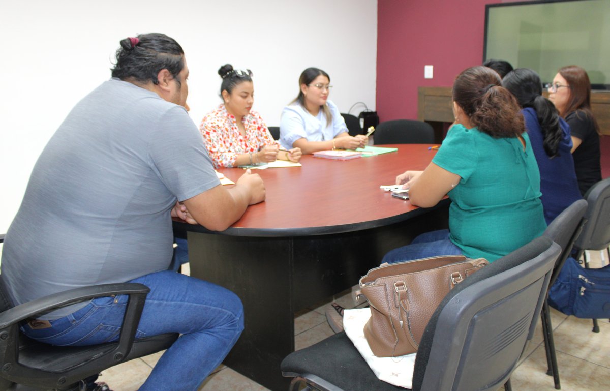 IMEC RECIBE DOCUMENTACIÓN DE PROFESIONISTAS DE LOS MUNICIPIOS DE CARMEN, PALIZADA Y CALAKMUL, PARA EL PROYECTO PAIBIM 2025