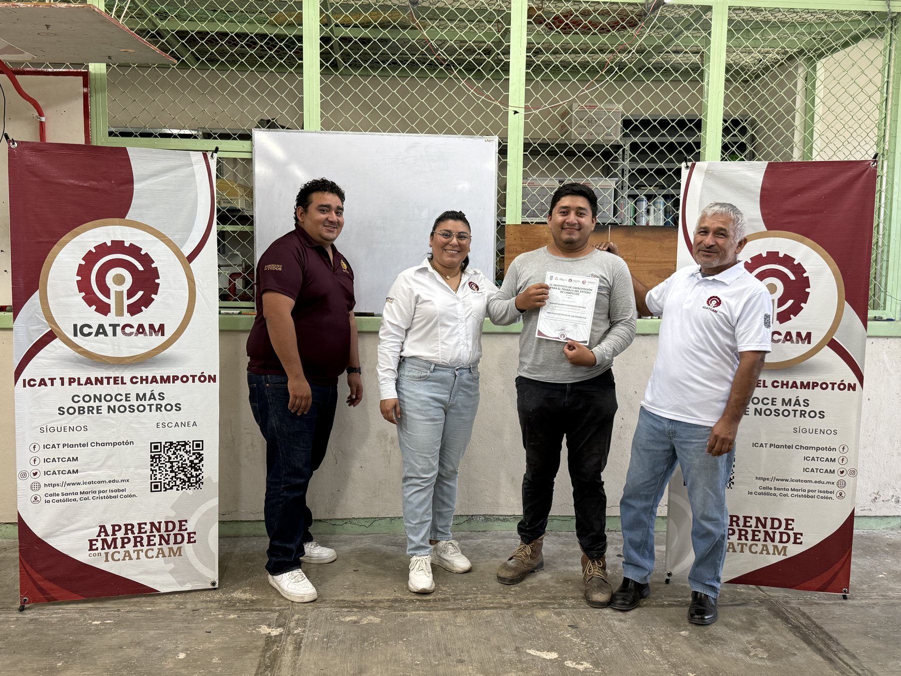EL ICAT PLANTEL CHAMPOTÓN CELEBRA CON ÉXITO LA FINALIZACIÓN DE LOS CURSOS DE AIRE ACONDICIONADO, REFRIGERACIÓN Y ELECTRICIDAD