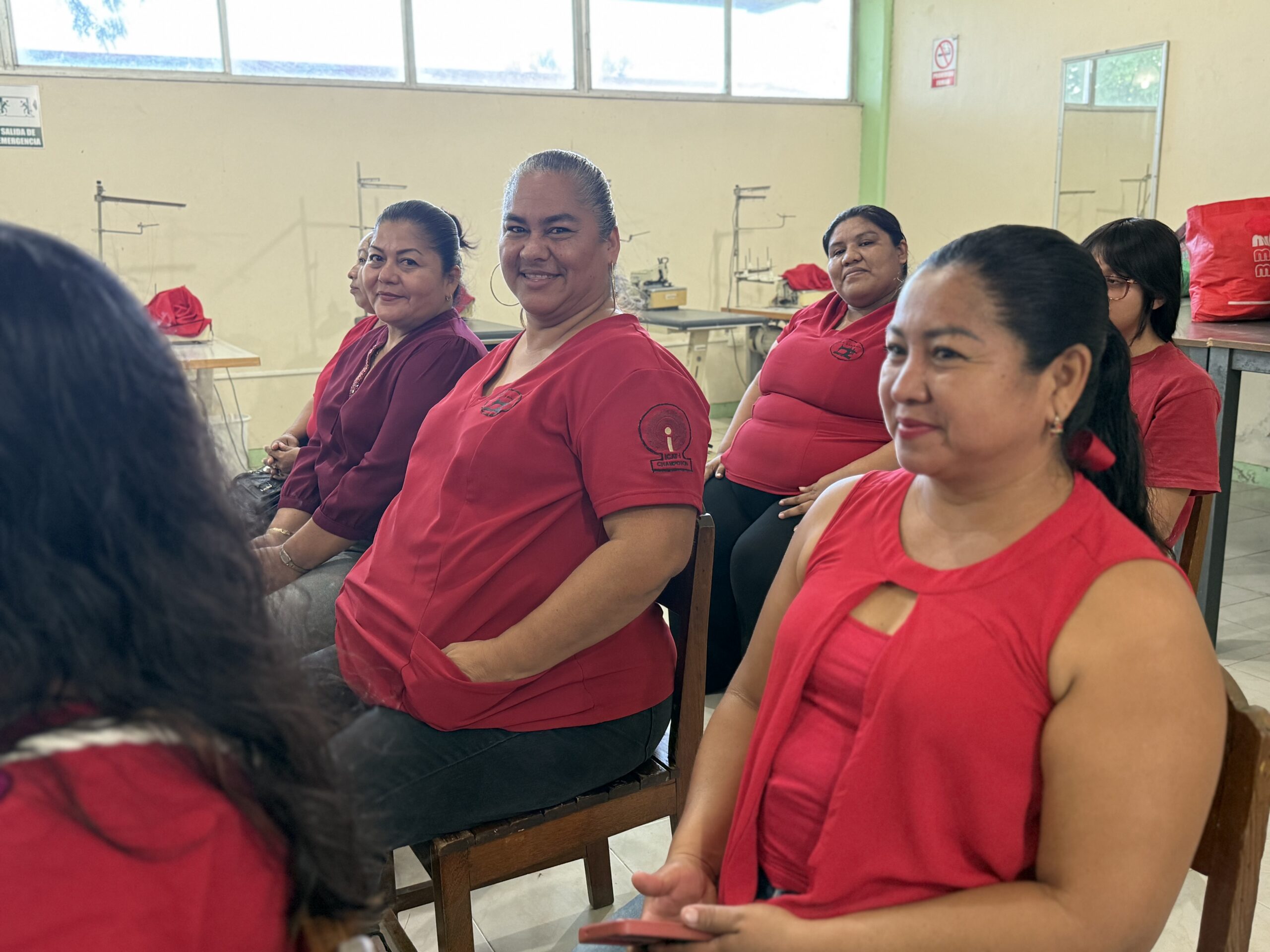 EL ICAT PLANTEL CHAMPOTÓN ENTREGA CONSTANCIAS DEL CAMPO FORMATIVO “VESTIDO Y TEXTIL”