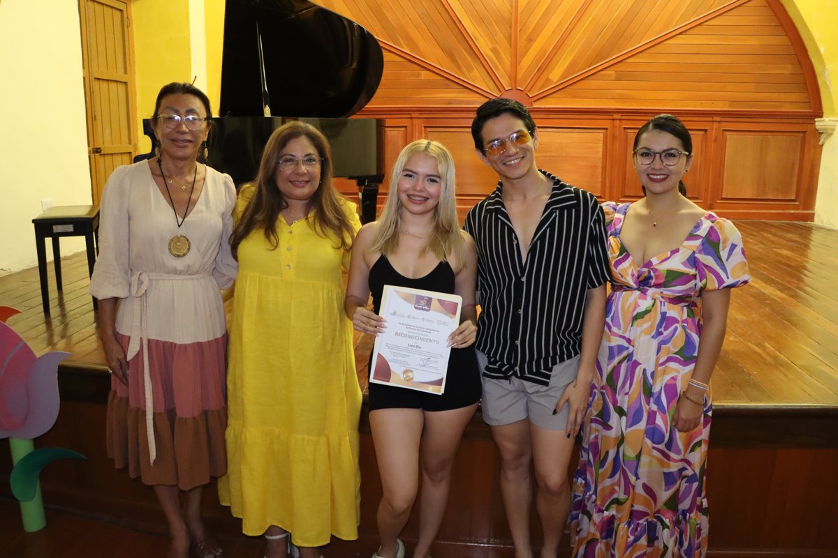 ARTE, IDENTIDAD Y ORGULLO: CONCLUYE CON ÉXITO EL TALLER DRAG “DRAG & ARTE EN MOVIMIENTO” EN EL MARCO DE LAS JORNADAS INTERINSTITUCIONALES DE LA INCLUSIÓN